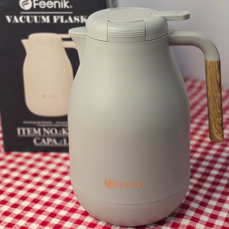 فلاسک شیشه صورتی فنیک